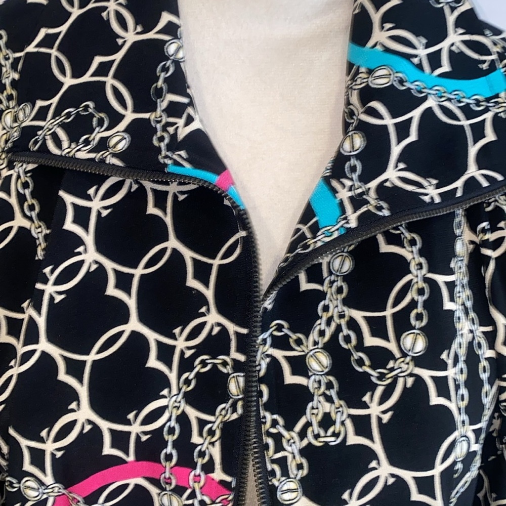 Chic Chain Print Jacket - Picture 3 of 6